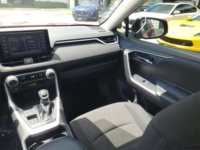 Photo of 2019 Red Toyota RAV4