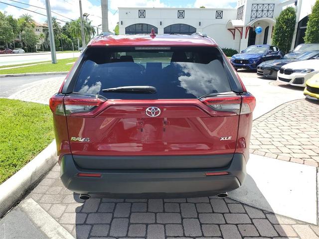 Photo of 2019 Red Toyota RAV4