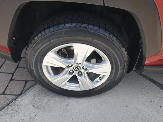 Photo of 2019 Red Toyota RAV4