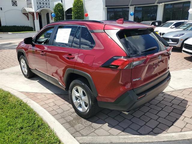 Photo of 2019 Red Toyota RAV4
