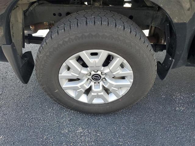 Photo of 2022 Black Nissan Frontier