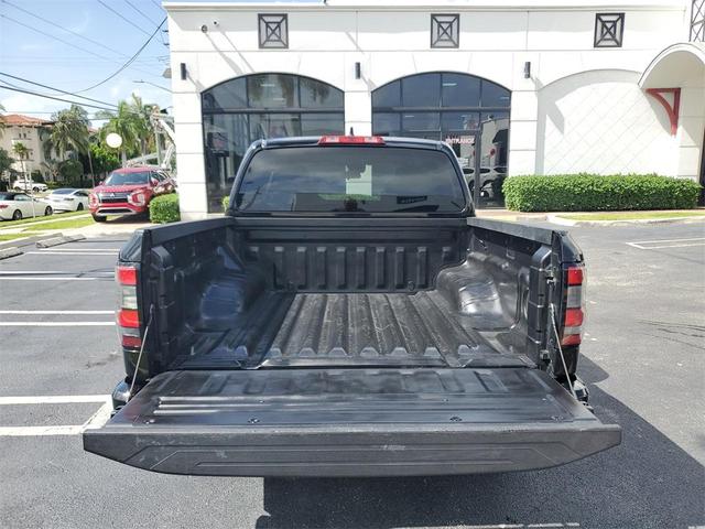 Photo of 2022 Black Nissan Frontier