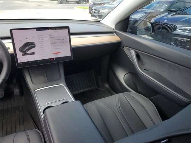 Photo of 2021 Gray Tesla Model Y