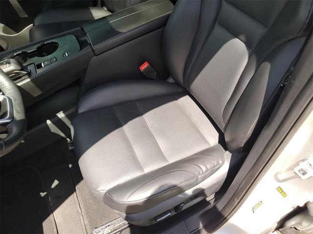 Photo of 2021 Brilliant Silver Metallic Nissan Rogue