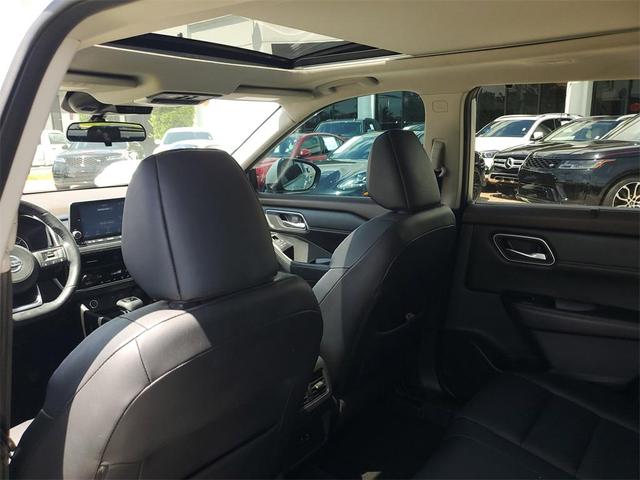 Photo of 2021 Brilliant Silver Metallic Nissan Rogue
