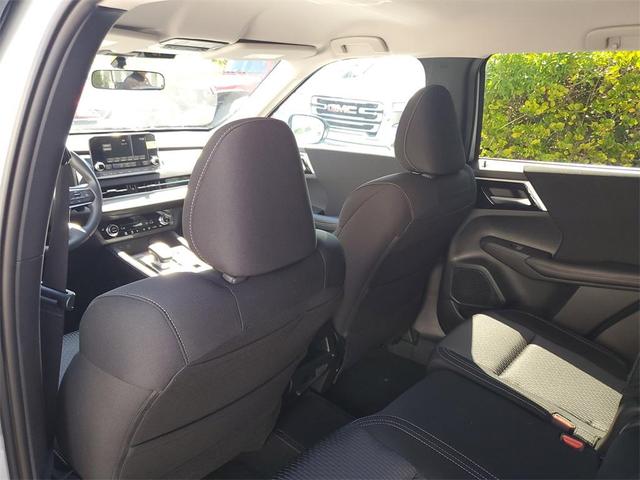 Photo of 2025 Silver Alloy Mitsubishi Outlander PHEV
