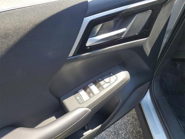 Photo of 2025 Silver Alloy Mitsubishi Outlander PHEV