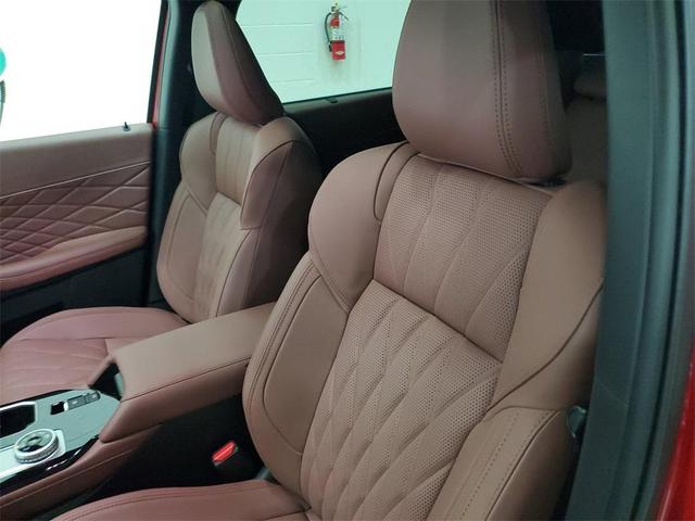 Photo of 2025 Diamond Red Mitsubishi Outlander
