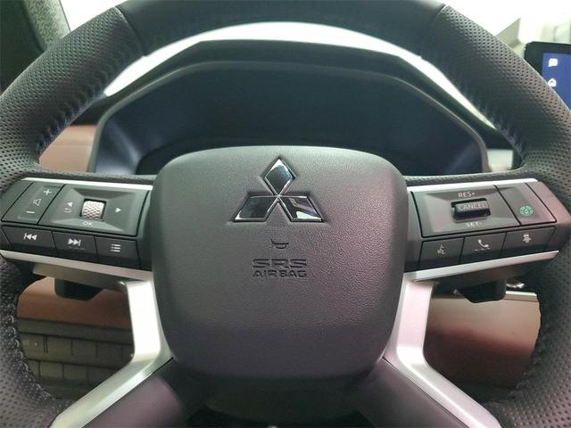 Photo of 2025 Diamond Red Mitsubishi Outlander