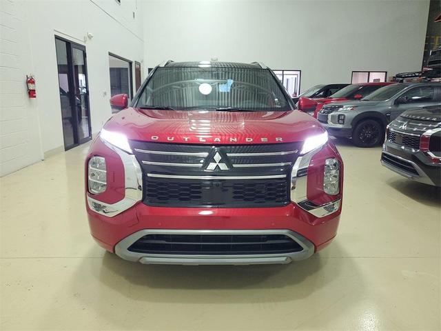 Photo of 2025 Diamond Red Mitsubishi Outlander
