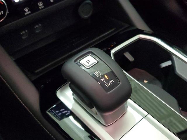 Photo of 2025 Alloy Silver Metallic Mitsubishi Outlander