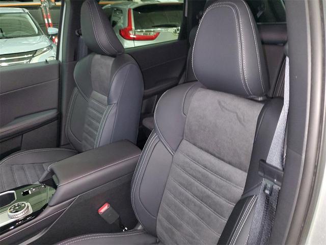 Photo of 2025 Alloy Silver Metallic Mitsubishi Outlander