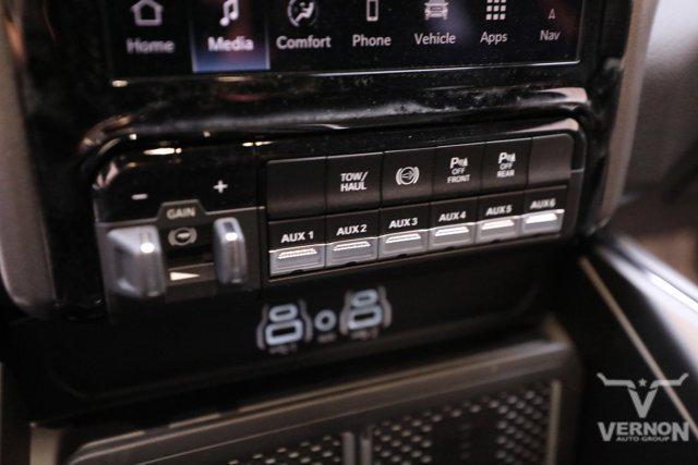 Photo of 2025 Granite Crystal Metallic Clearcoat RAM 3500