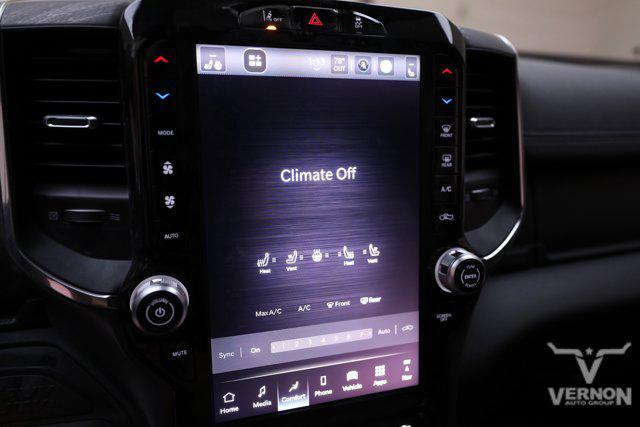 Photo of 2025 Diamond Black Crystal Pearlcoat RAM 3500