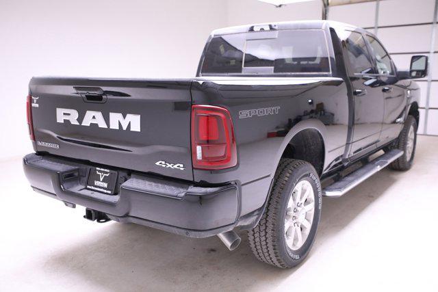 Photo of 2025 Diamond Black Crystal Pearlcoat RAM 3500