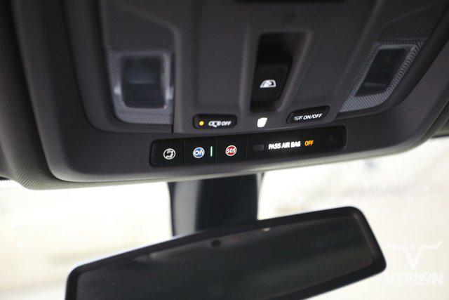 Photo of 2021 Silver Ice Metallic Chevrolet Silverado 1500