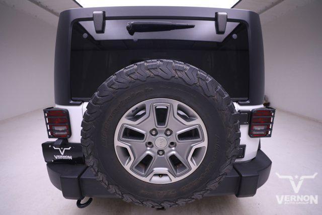 Photo of 2015 Bright White Clearcoat Jeep Wrangler Unlimited