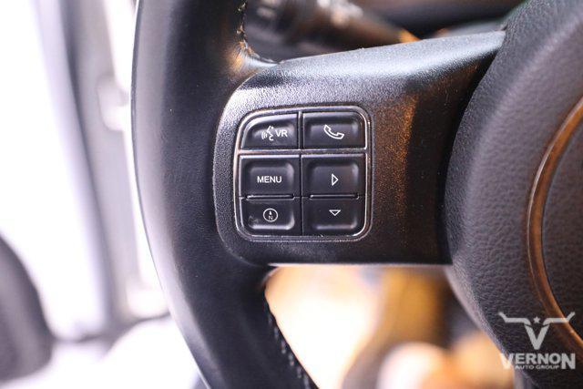 Photo of 2015 Bright White Clearcoat Jeep Wrangler Unlimited