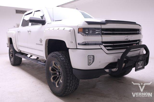 Photo of 2017 Iridescent Pearl Tricoat Chevrolet Silverado 1500