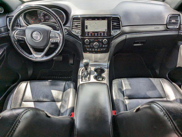 Photo of 2021 Diamond Black Crystal Pearlcoat Jeep Grand Cherokee