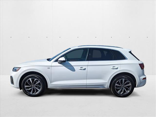 Photo of 2022 White Audi Q5