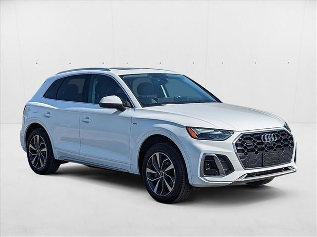 Photo of 2022 White Audi Q5