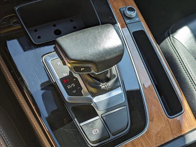 Photo of 2022 White Audi Q5