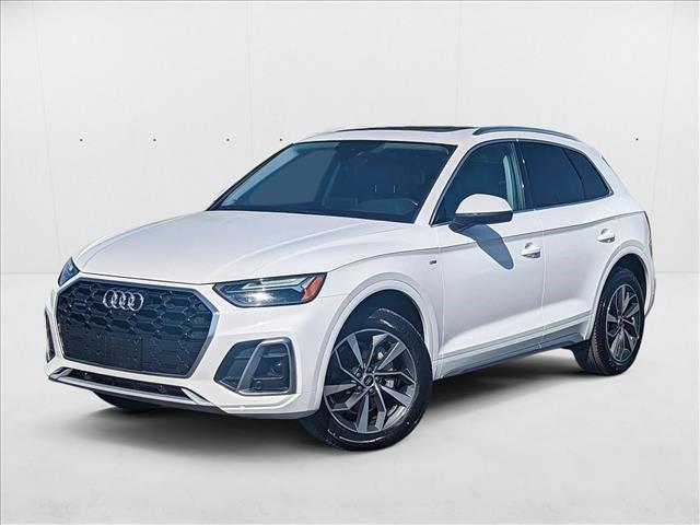 Photo of 2022 White Audi Q5