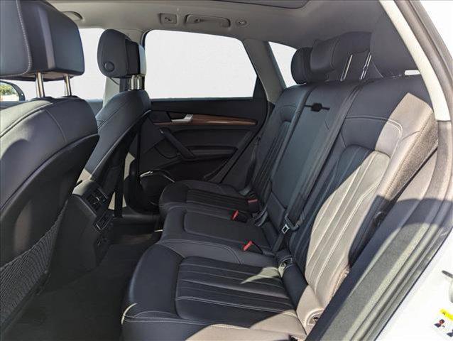 Photo of 2022 White Audi Q5
