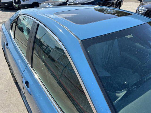Photo of 2023 Blue Toyota Camry