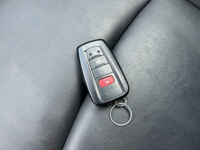 Photo of 2022 Midnight Black Toyota RAV4 Hybrid