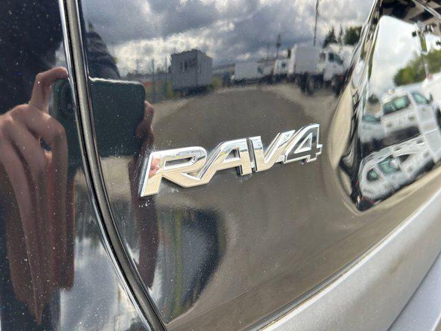 Photo of 2022 Midnight Black Toyota RAV4 Hybrid