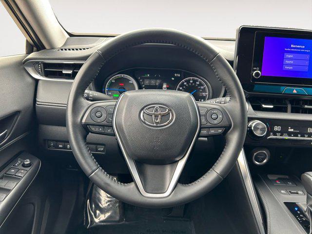 Photo of 2023 Ruby Flare Pearl Toyota Venza