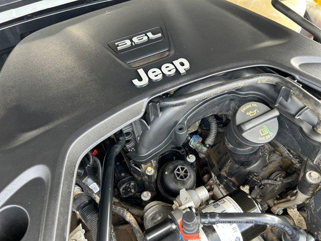 Photo of 2021 Bright White Clearcoat Jeep Wrangler Unlimited
