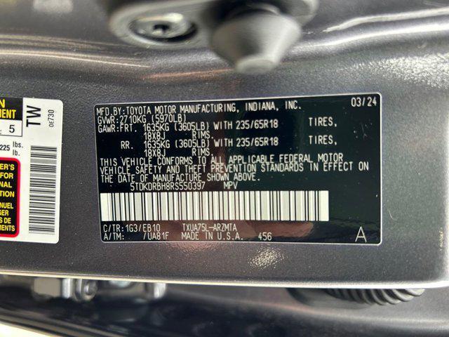 Photo of 2024 Magnetic Gray Toyota Highlander