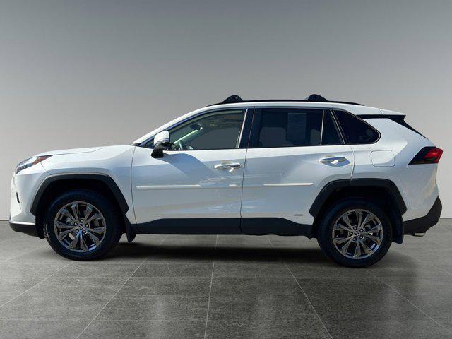 Photo of 2022 Blizzard Pearl Toyota RAV4 Hybrid