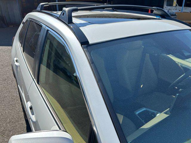 Photo of 2022 Blizzard Pearl Toyota RAV4 Hybrid