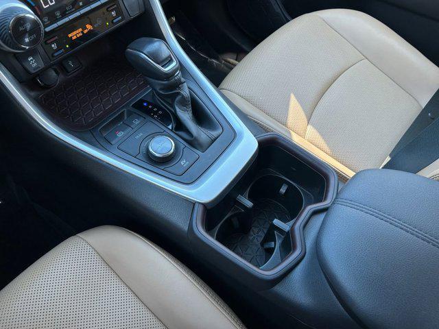 Photo of 2022 Blizzard Pearl Toyota RAV4 Hybrid