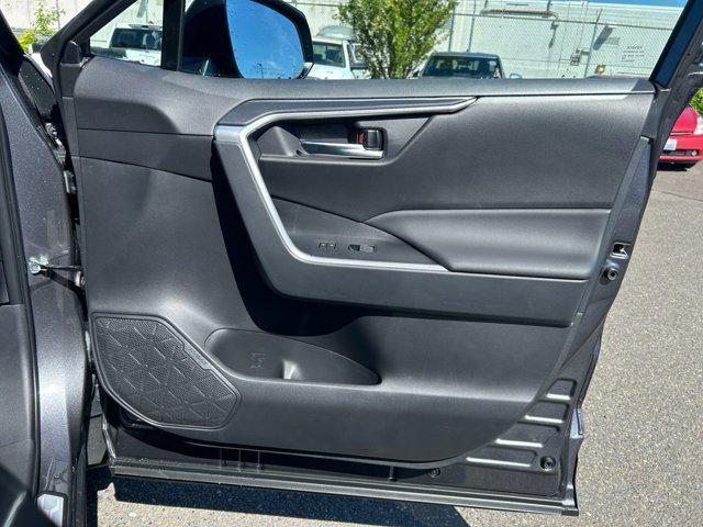 Photo of 2025 Magnetic Gray Metallic Toyota RAV4