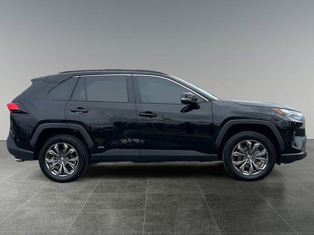 Photo of 2022 Midnight Black Metallic Toyota RAV4 Hybrid
