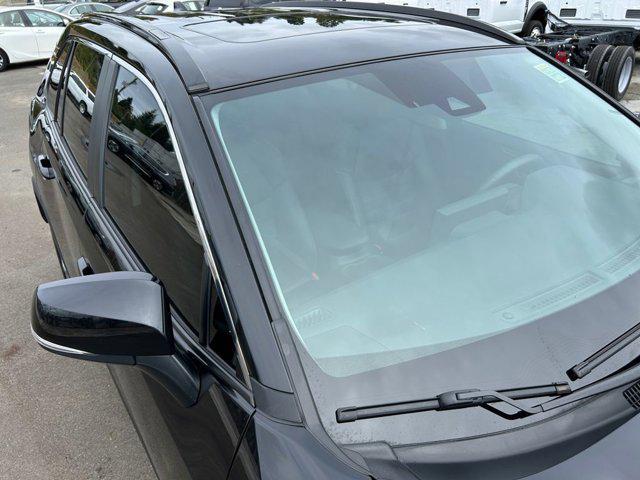 Photo of 2022 Midnight Black Metallic Toyota RAV4 Hybrid