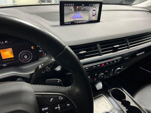 Photo of 2019 Samurai Gray Metallic Audi Q7