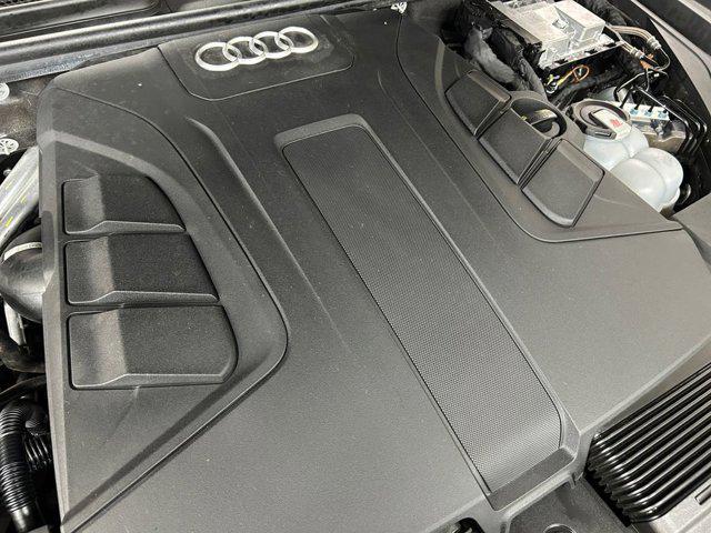 Photo of 2019 Samurai Gray Metallic Audi Q7
