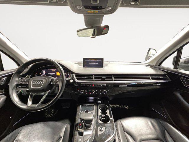 Photo of 2019 Samurai Gray Metallic Audi Q7