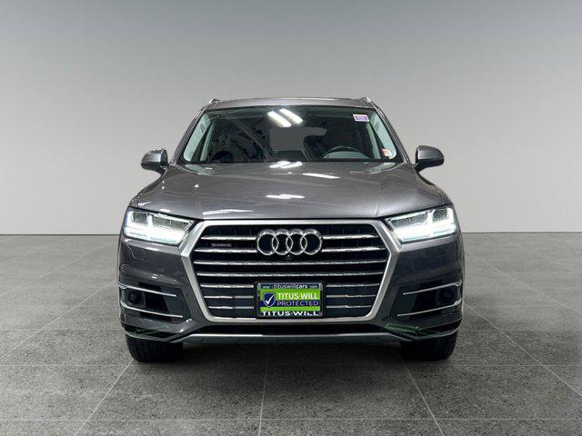 Photo of 2019 Samurai Gray Metallic Audi Q7