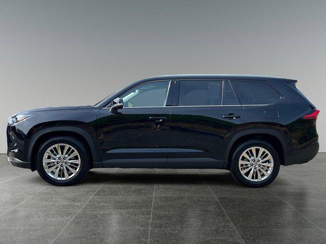Photo of 2024 Midnight Black Toyota Grand Highlander