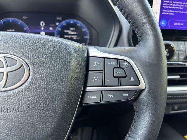 Photo of 2024 Midnight Black Toyota Grand Highlander