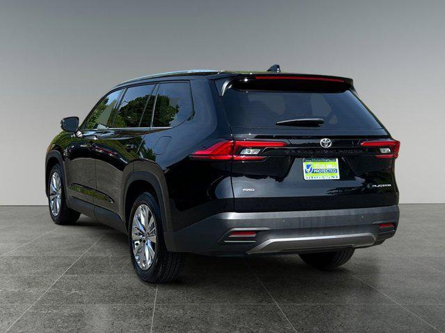 Photo of 2024 Midnight Black Toyota Grand Highlander