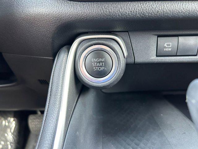 Photo of 2024 Midnight Black Toyota Grand Highlander
