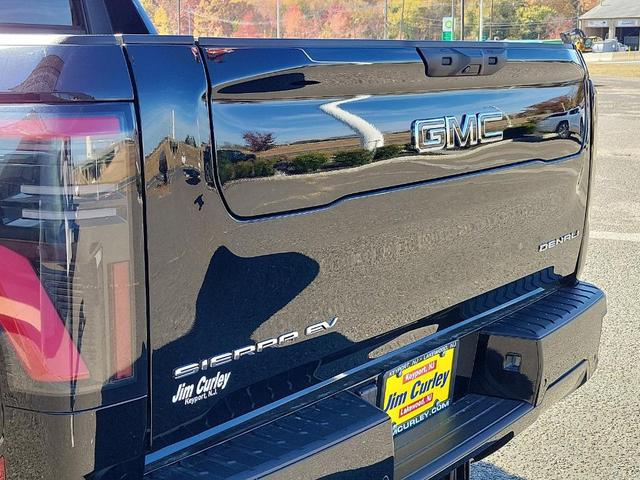 Photo of 2025 Onyx Black GMC Sierra EV